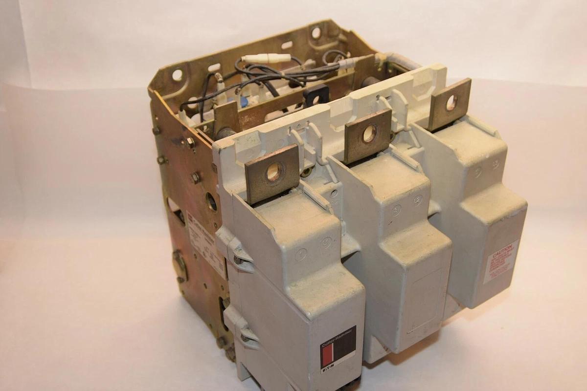 Refurbished CUTLER HAMMER C10JN3A, 540A, Size 6 600V 3P, 120V Coil Contactor, 540 Amp, sz 6