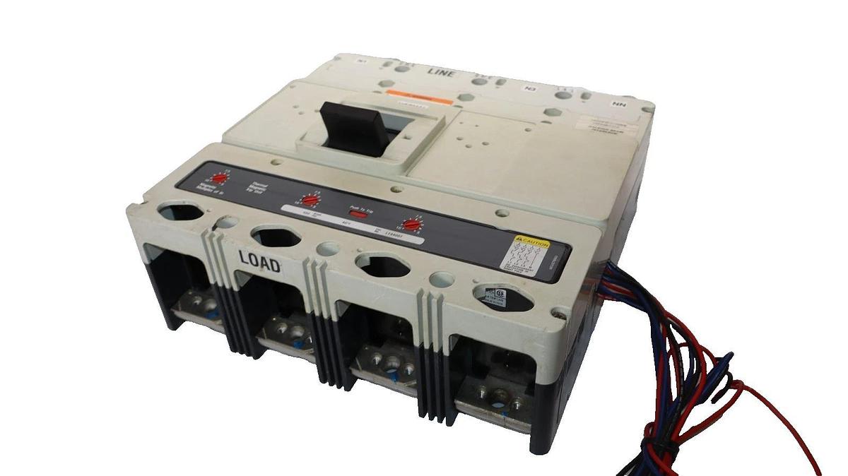 Used Cutler Hammer Breaker 400A Molded Case 4P 1493D84G16 A1L4LPK A3X4PK Trip LT4400T
