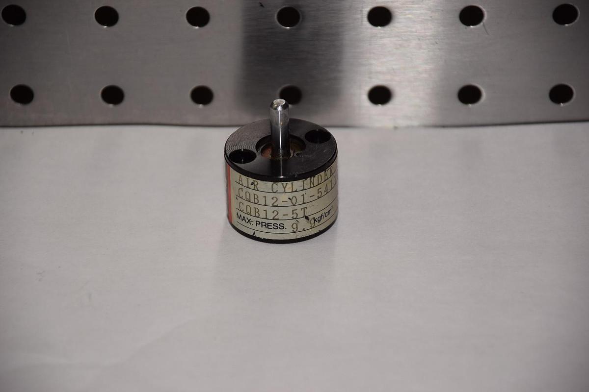Used SMC CQB12-01-54117 CQB120154117 CQB12-5T CQB125T 9.9kgf/cm2 AIR CYLINDER