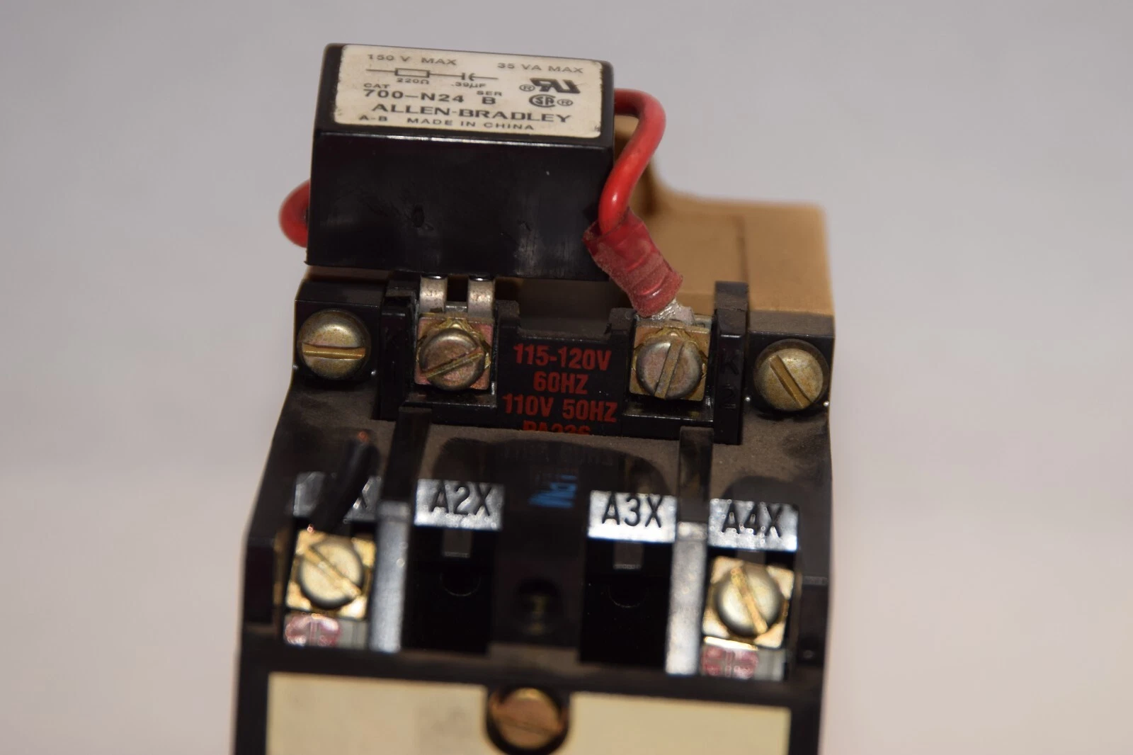 Used ALLEN BRADLEY 700-PK200A1 Series B 115-120V Coil Control AC Relay