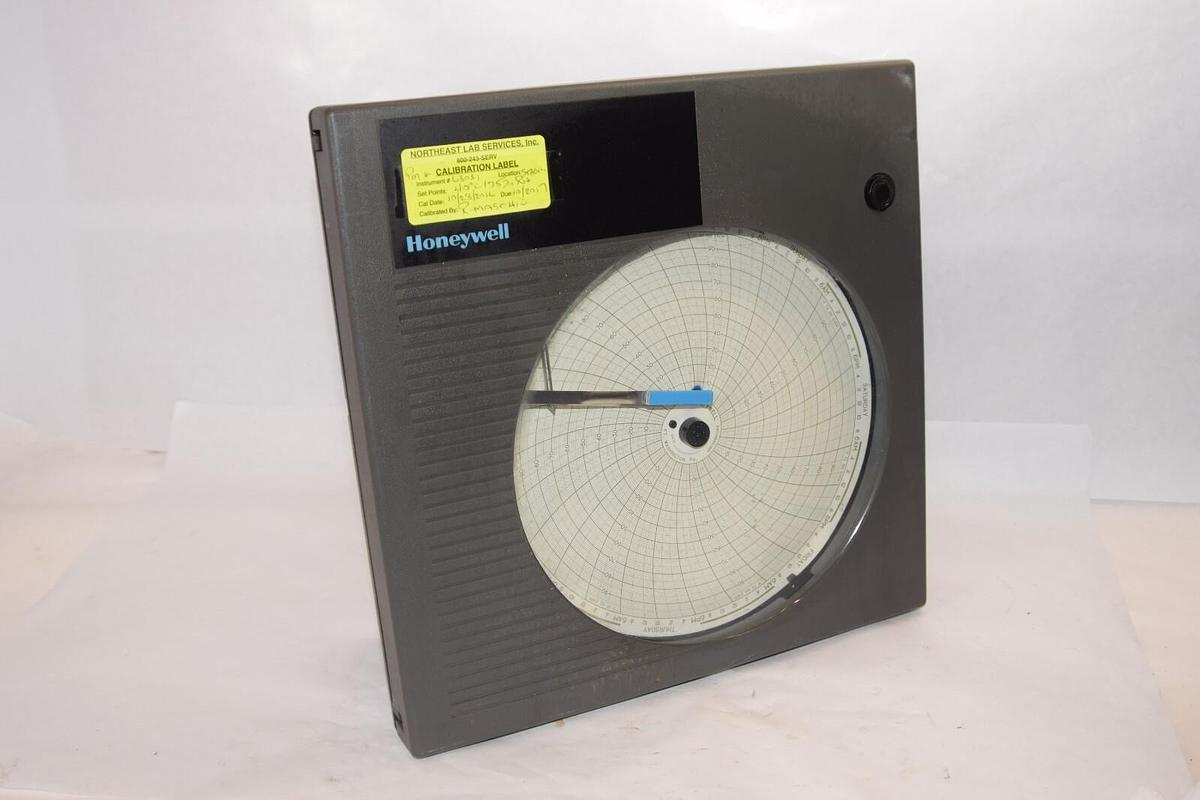 Used HONEYWELL DR4200GP2-00-GG0U000 , DR4200 120Vac 10Va Chart Recorder