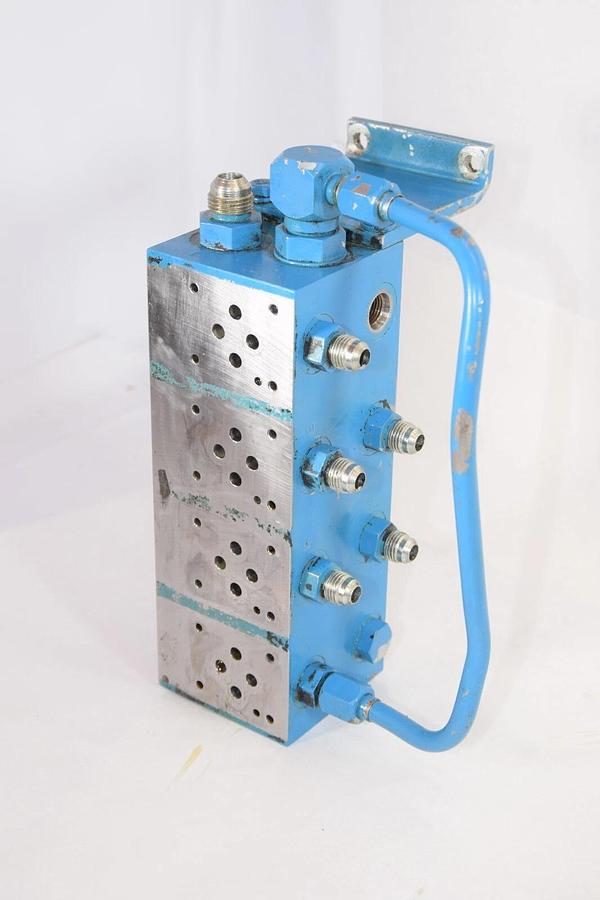 Used BOSCH D01P-4-2-10S-6S-I D01P4210S6SI Valve Block