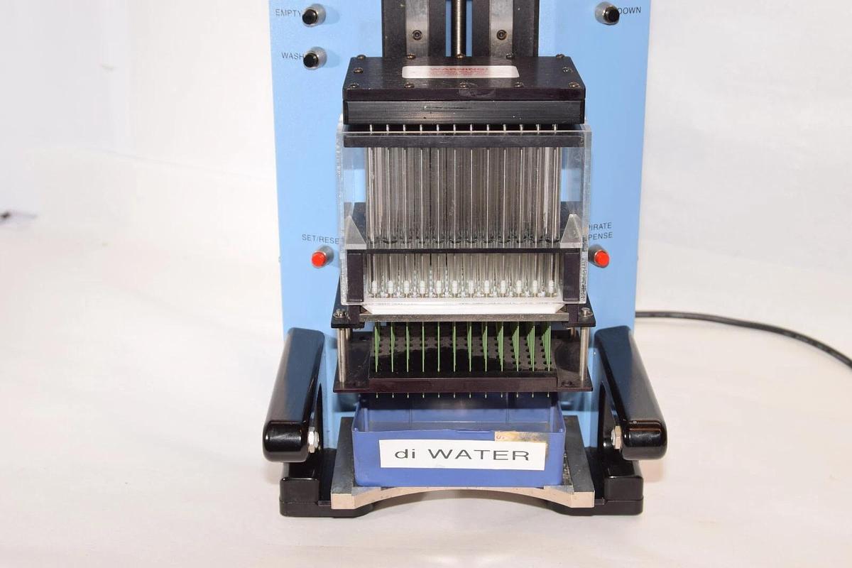 Used ROBBINS SCIENTIFIC Hydra96 115V 60H 240W Liquid Handler System