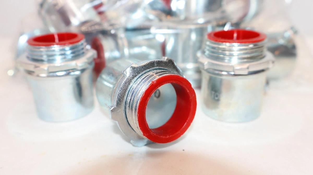 (NEW - Lot of 20) TOPAZ 1" Set Screw Connector Conduit Fitting