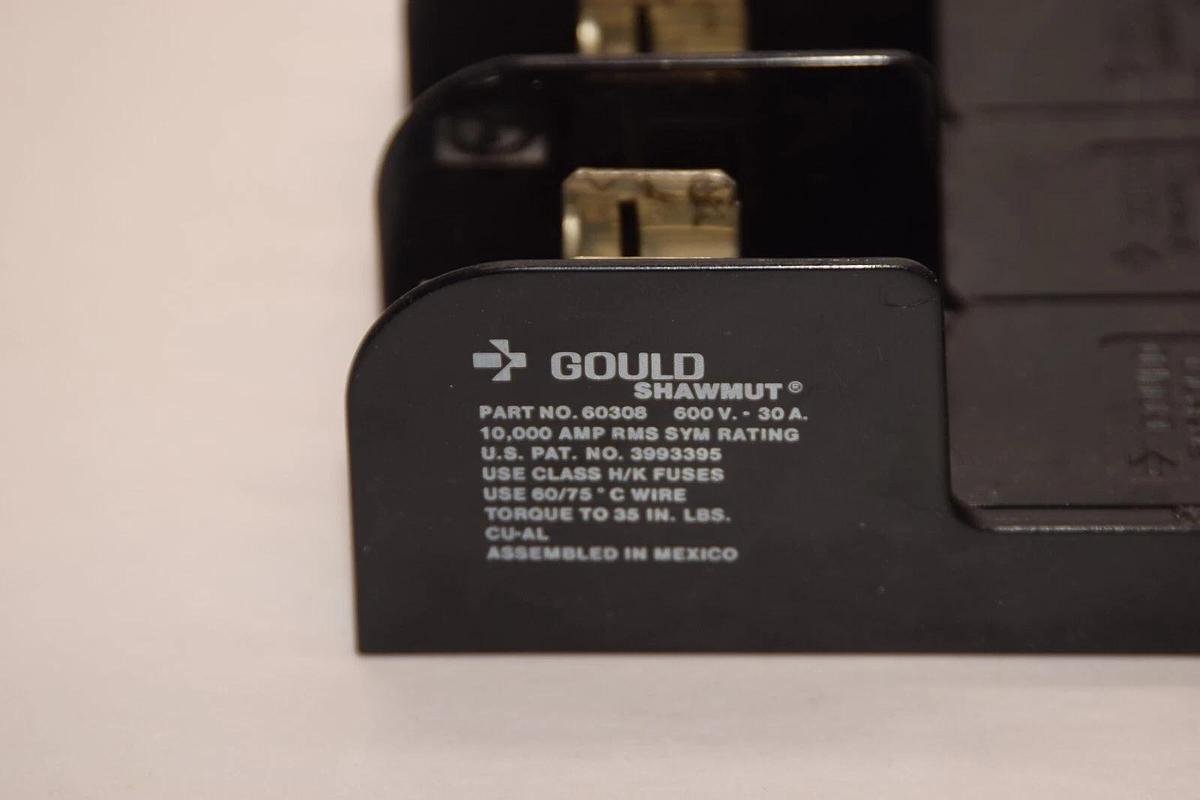 Used (Lot of 6) GOULD SHAWMUT 60308 600V 30A Fuse Holder