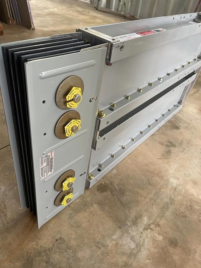 Used Cutler Hammer POW-R-WAY III, F, 3200 AMP, 480V, BUS DUCT BUSWAY MDA03041-A28