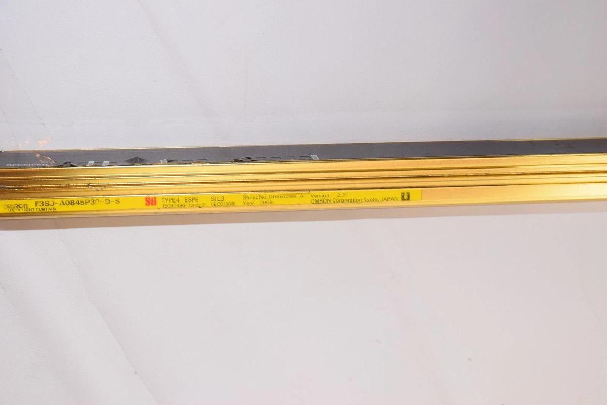 Used Omron F3SJ-A0845P30-D-S Type 4 Safety Light Curtain