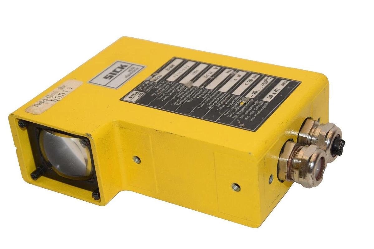 Used SICK Photoelectric Receiver  WEU 25-800 WEU25800 24Vdc 6W