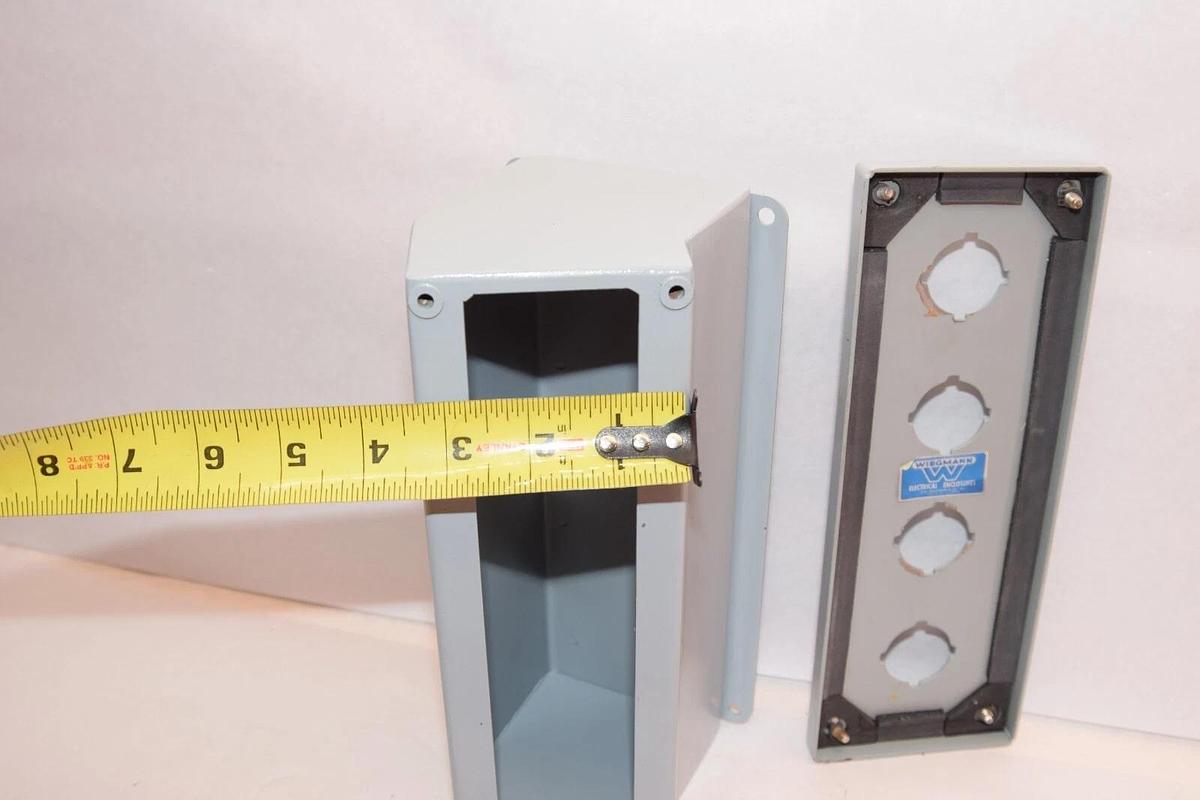 (NEW) WIEGMANN, Wpba4, 4 Hole angled operator push button Electrical Enclosure