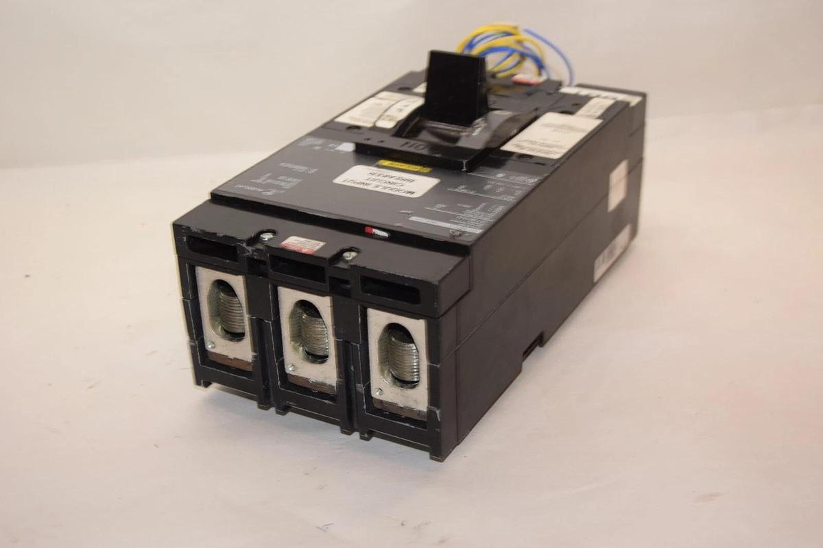 Used Square D 12-718012-21 3-Pole 350A 350 Amp A 600V Circuit Breaker LH 350A LH350A