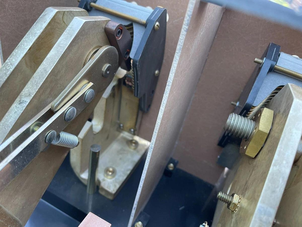 Refurbished Boltswitch Bolted Pressure Contact Bolt Switch 2500A 2500 Amp 480vac VLB3411 RFB