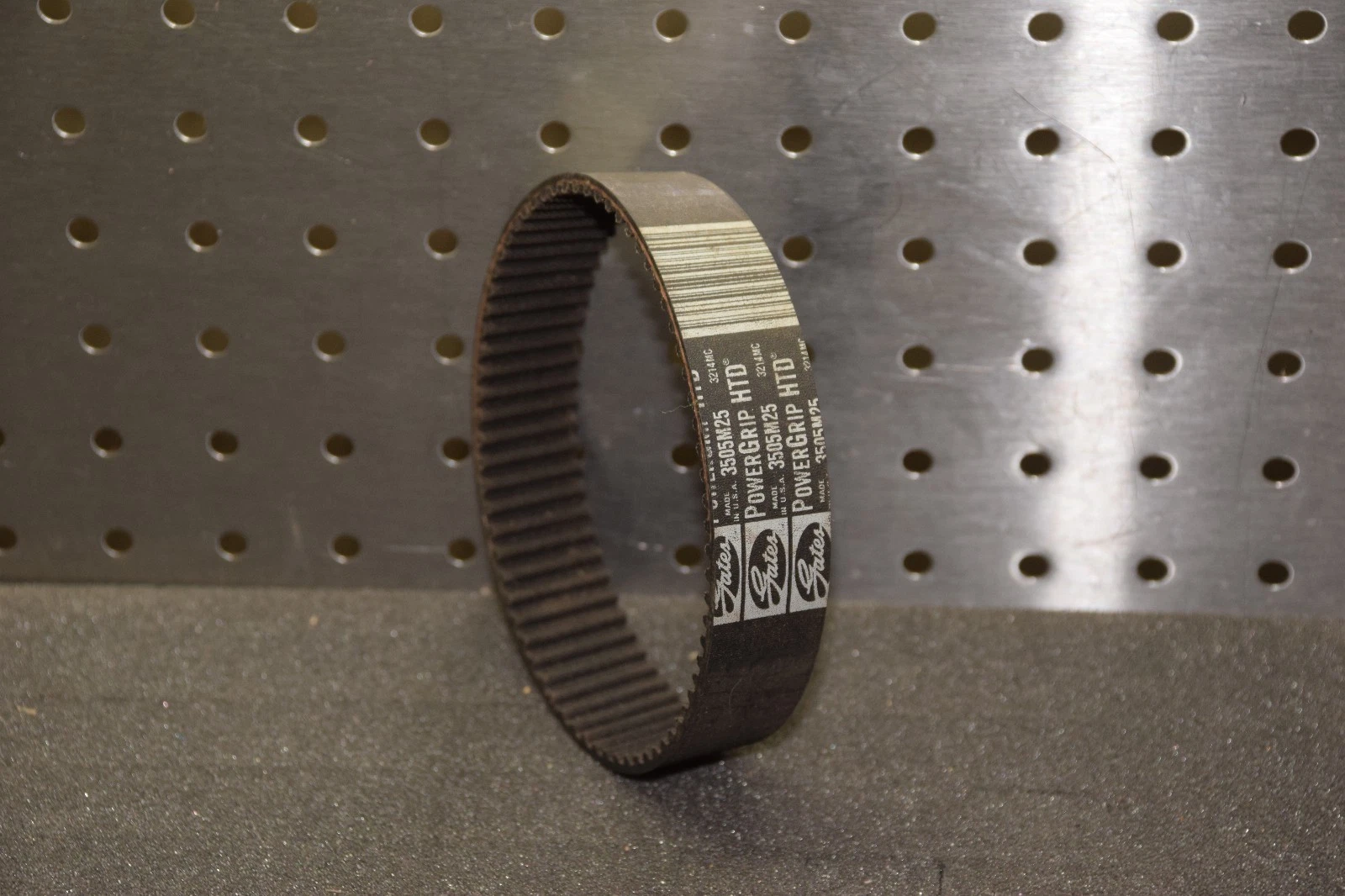 Gates Timing Belt 3505M25 POWERGRIP HTD *USA* NEW
