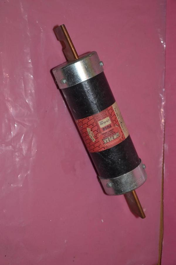 BUSSMAN BUSS FUSE LPS-RK-400 400 amp 400a Class RK-1 NEW