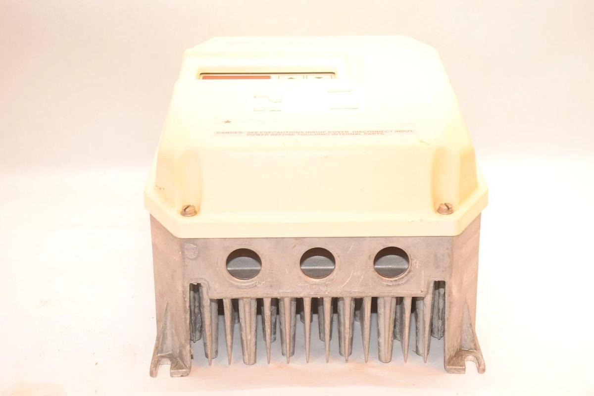 Used RELIANCE ELECTRIC 1SU44001 SP500 1Hp Easy Clean Plus AC Drive *Chipped*