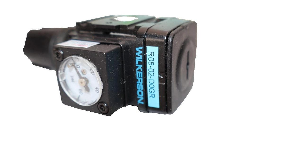 Wilkerson R08-02-D0GR , R0802D0GR 0-60psi 1/4" NPT Air Regulator (New)