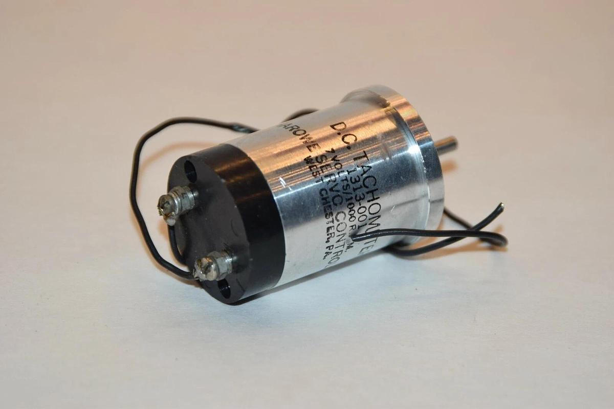 Used HAROWE SERVO 1313-001 7V 1000rpm DC TACHOMETER