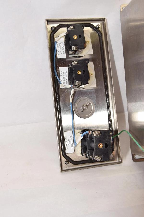 SCE Saginaw SCE-4PBXSS6 Control Panel Enclosure Buttons Emergency Stop Unit NEW