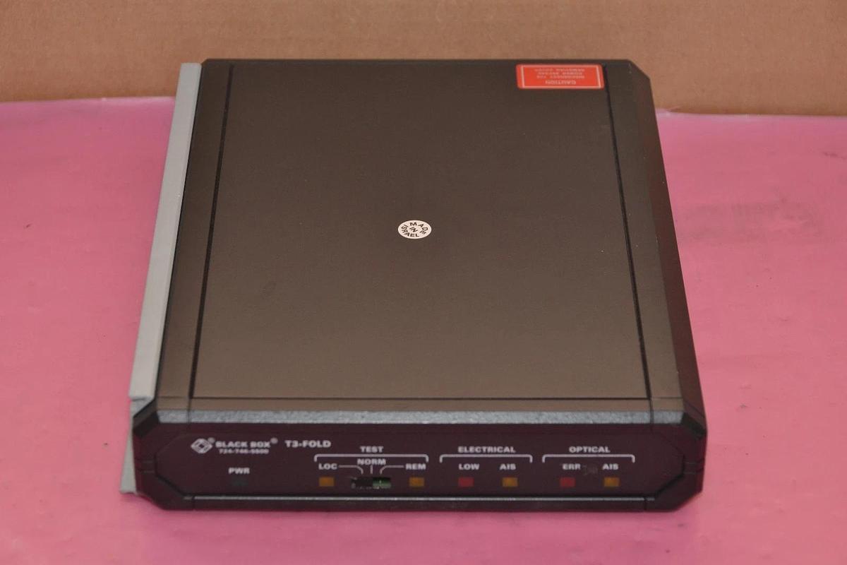Used BLACK BOX T3-FOLD T3 FIBER OPTIC LINEDRIVER 724-746-5500 MT619A-ST 2820170200