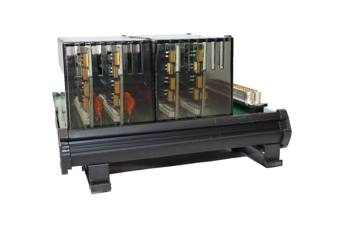 Used FOXBORO INVENSYS FBM207 P0916AM 0D RY0834 Voltage Monitor 16 Input Module