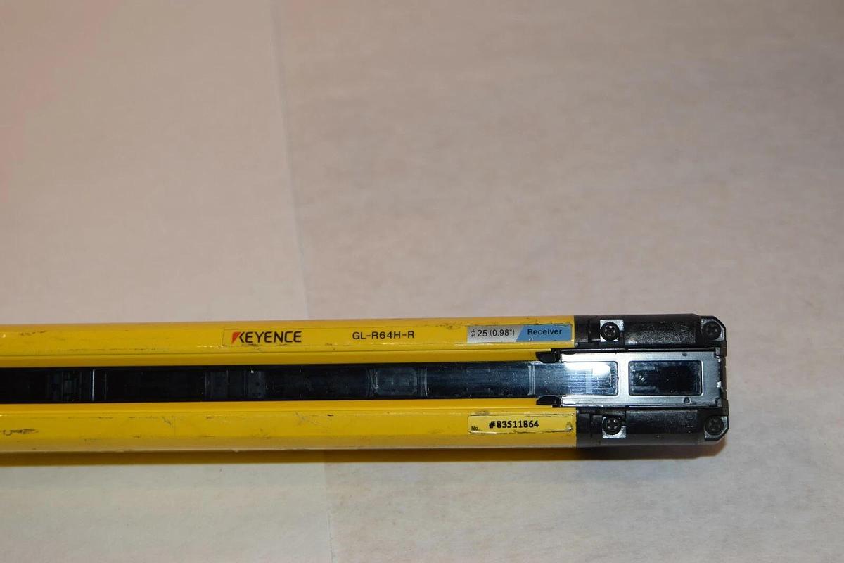 Used Keyence Light Curtain Receiver  GL-R64H-R  1260mm  GL-R64H R