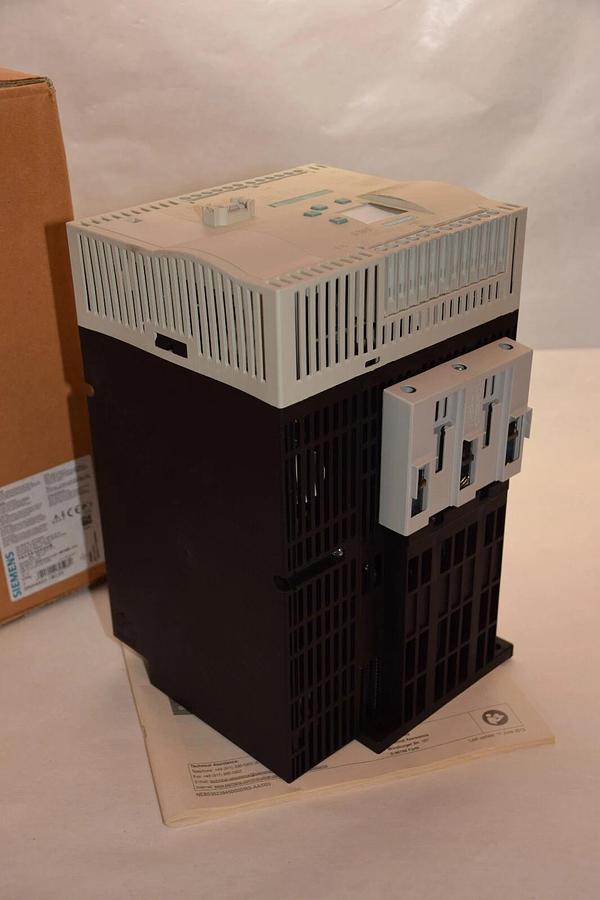 Used (New) SIEMENS 3RW4422-1BC35 DRIVE, SOFTSTARTER 15kW 29A 400-600V