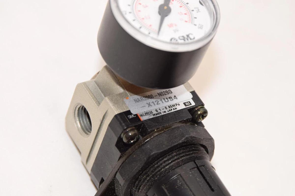 (NEW) SMC NAR2060-N02BG-X121US4 0.1-0.85MPa Pneumatic Regulator W/Mnting Bracket