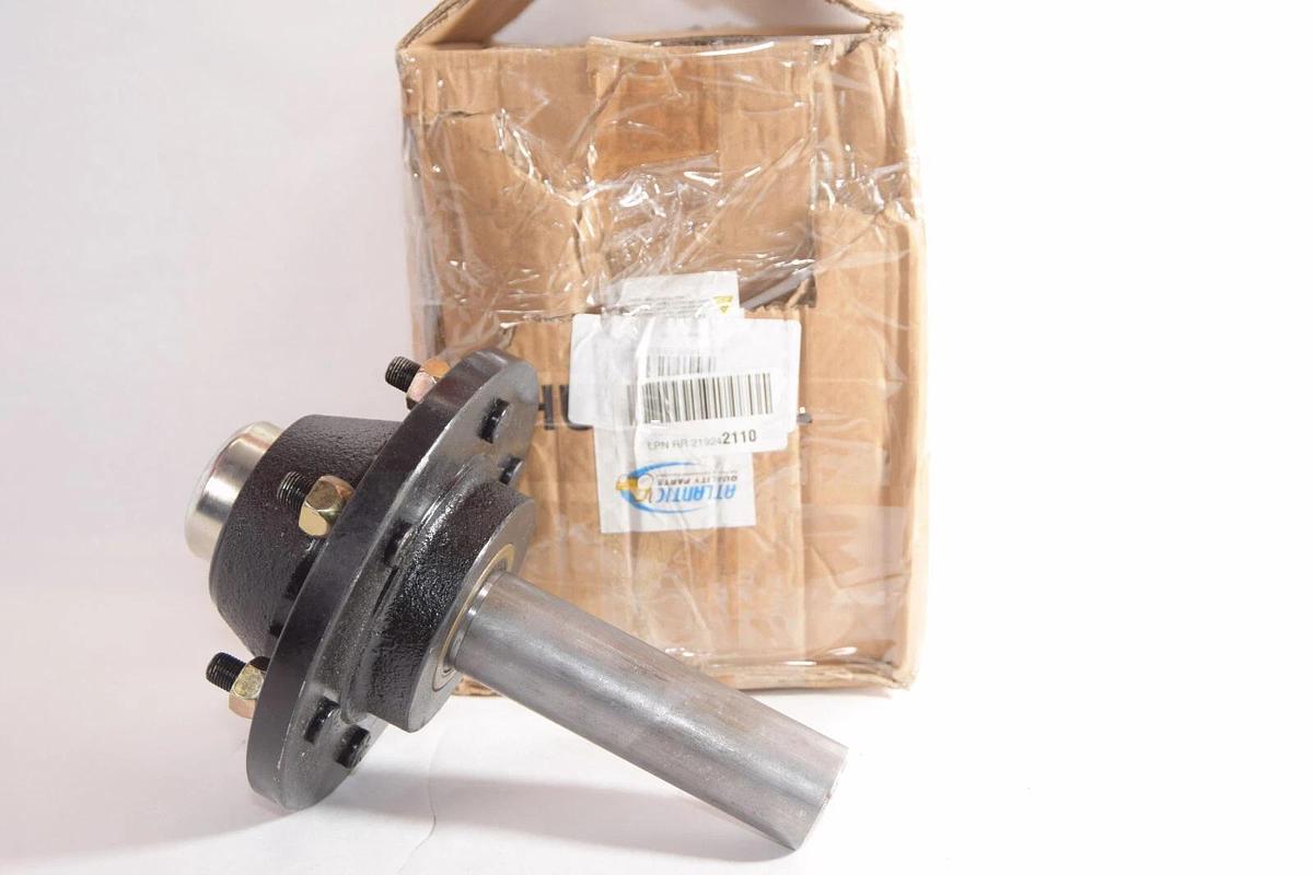 (NEW) ATLANTIC 3008-3003 6" Bolt Circle Tractor Hub