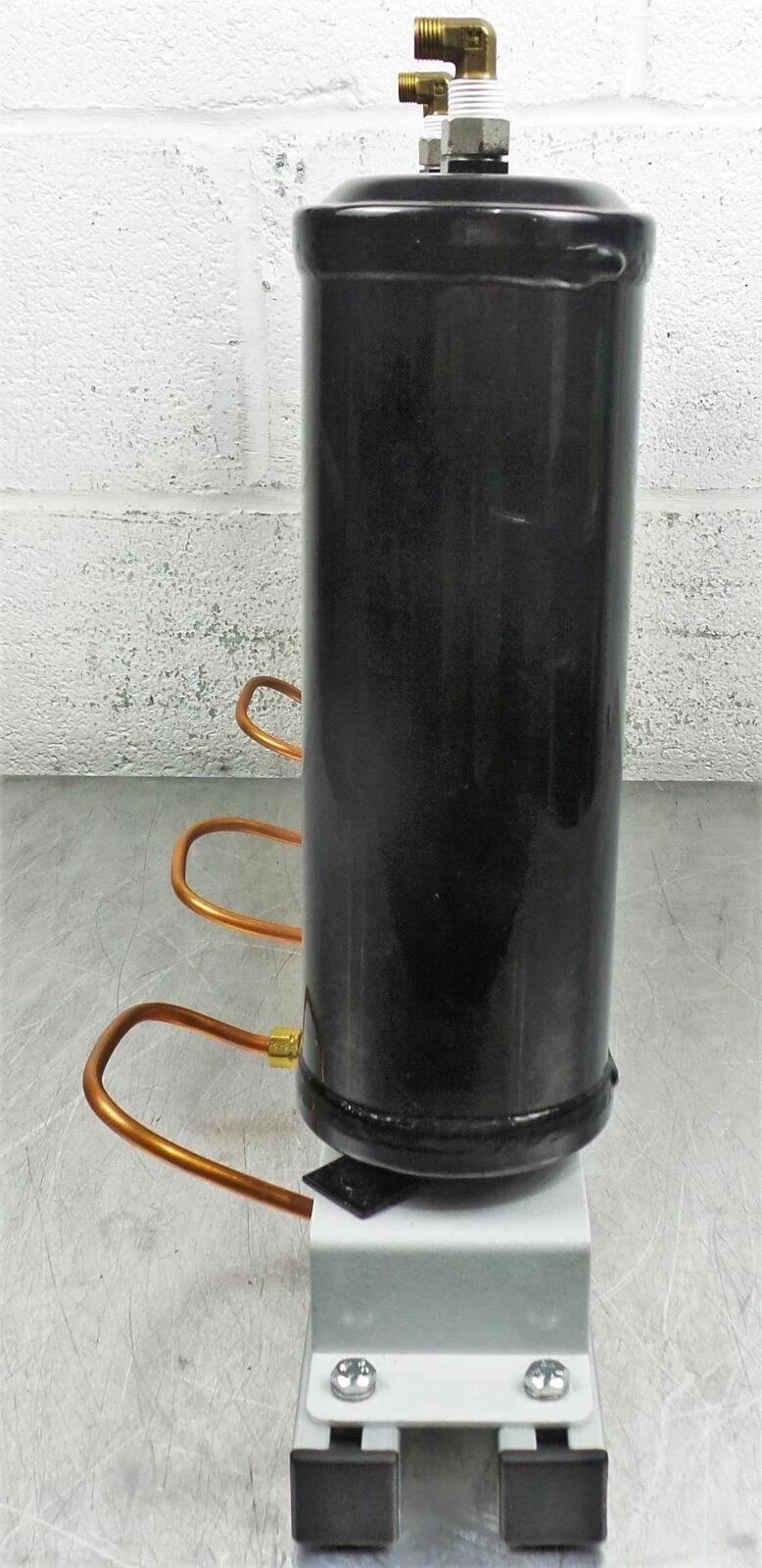 Parker Balston B03-0262 TRI-Carbon Scrubber with Balston 6002N-0A2-95 Filter