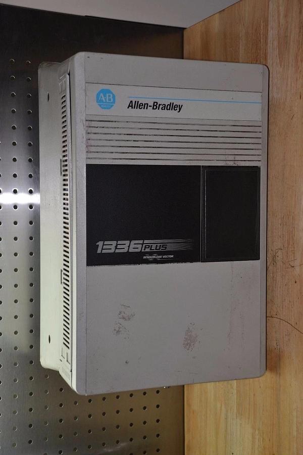 Used ALLEN BRADLEY1336S-B010-AA-EN4-HA2-L5 380-480V 1336 PLUS DRIVE
