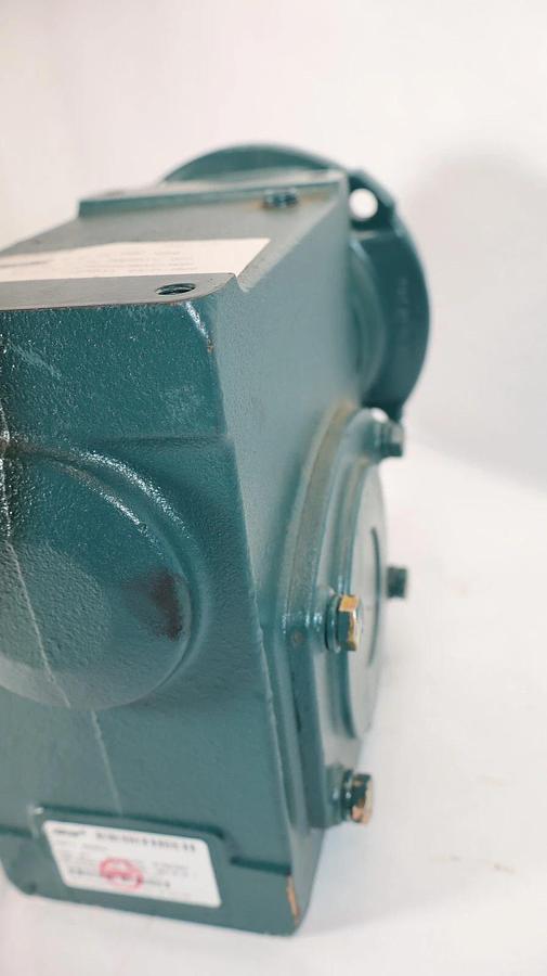 DODGE Baldor Tigear 2 Gear Box Speed Reducer 26Q30R14 30:1 2hp (NOS)