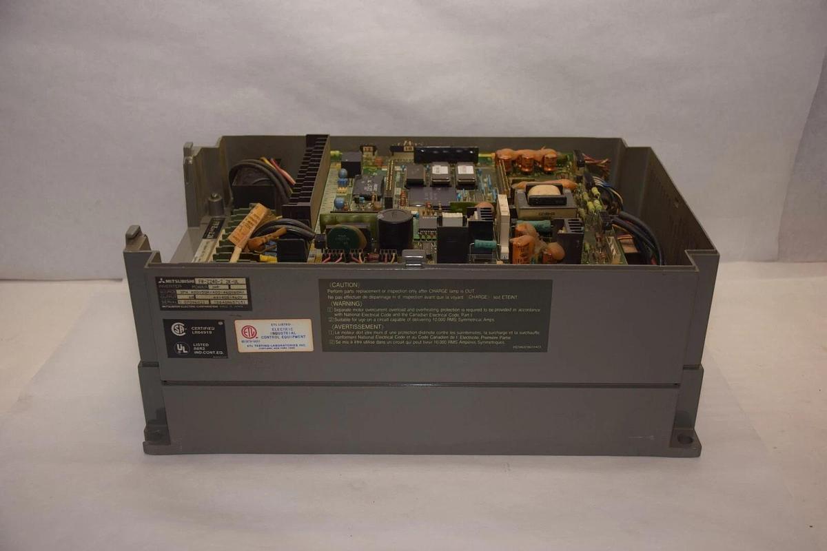 Used MITSUBISHI FR-Z240-2.2K-UL 3HP 3 hp 3PH 400-460V Motor Inverter Drive