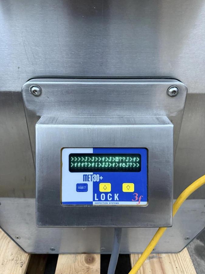 Used Lock Inspection Systems MET30+ Metal Detector for Conveyor  19-1/2" X 11-1/2"