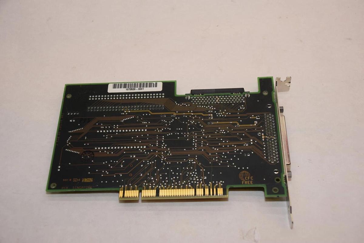 Used ADAPTEC AHA-2940UW/B , 1711100-01 A SCSI Card
