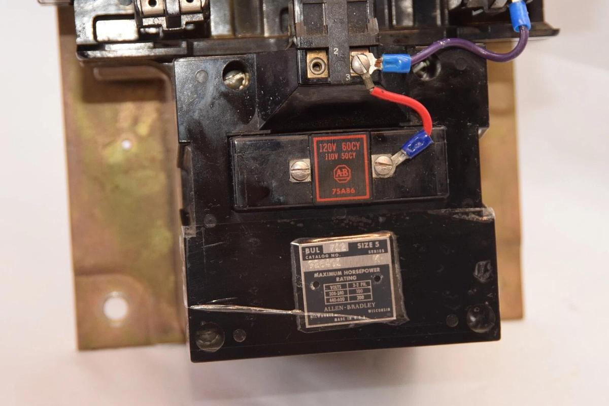 Used ALLEN BRADLEY 712 926401 712-926401 Series K Size 5 120V Coil Starter