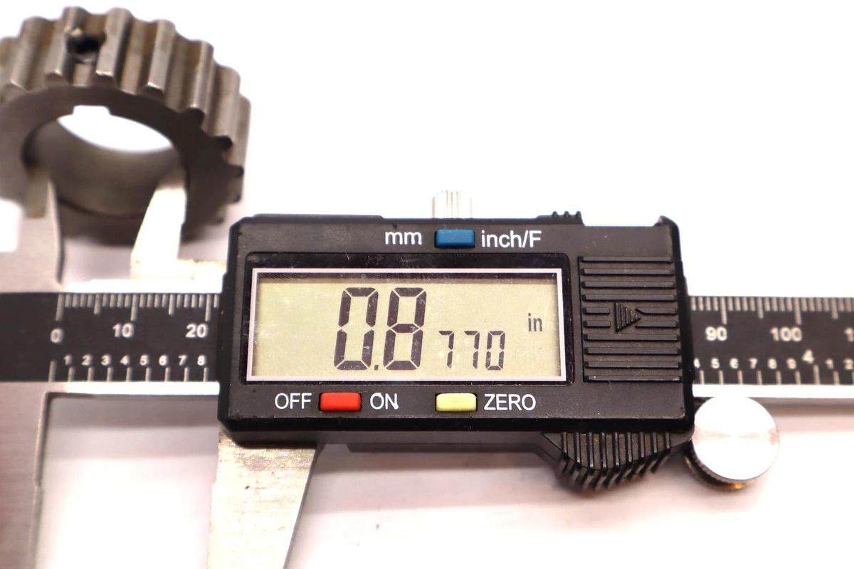 18 Tooth 7/8" Bore Sprocket / Gear  (New - Lot of 4)