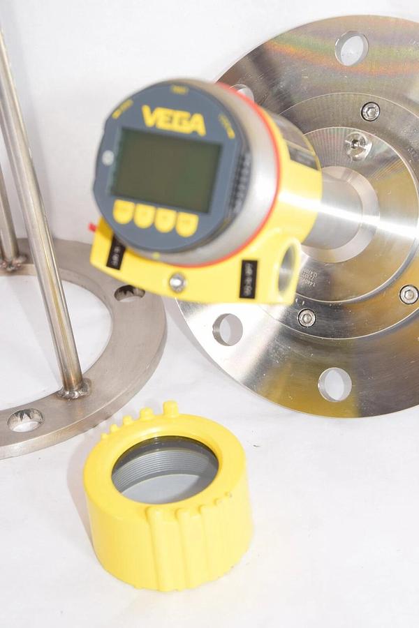 Used Vega VEGAPULS 69 RADAR LEVEL TRANSMITTER  PS69,FECSDBHXANKXX  PS69 FECSDBHXANKXX