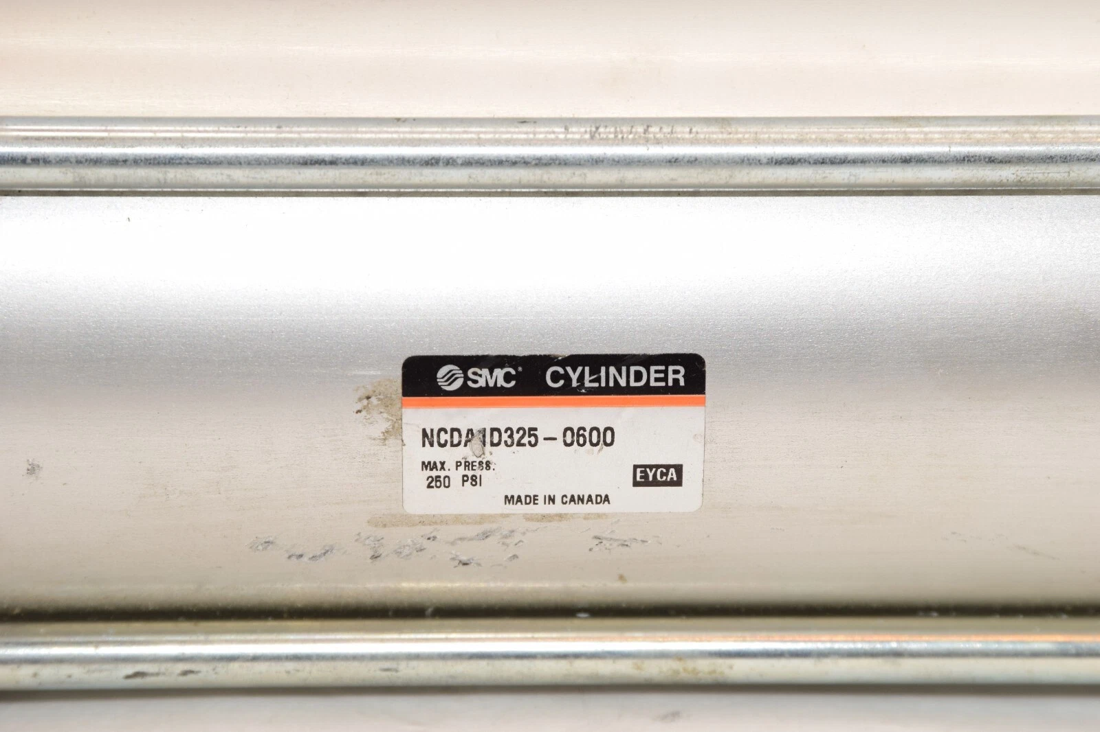 (NEW) SMC NCDA1D325-0600 250psi Pneumatic Air Cylinder