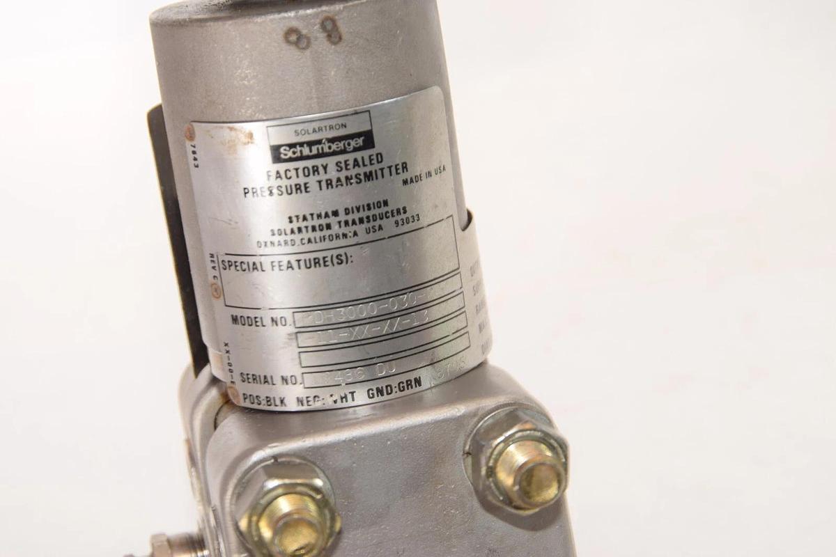 Used SCHLUMBERGER PDH3000-030-22-11-XX-XX-13 30Vdc 0/030 PSID Pressure Transmitter