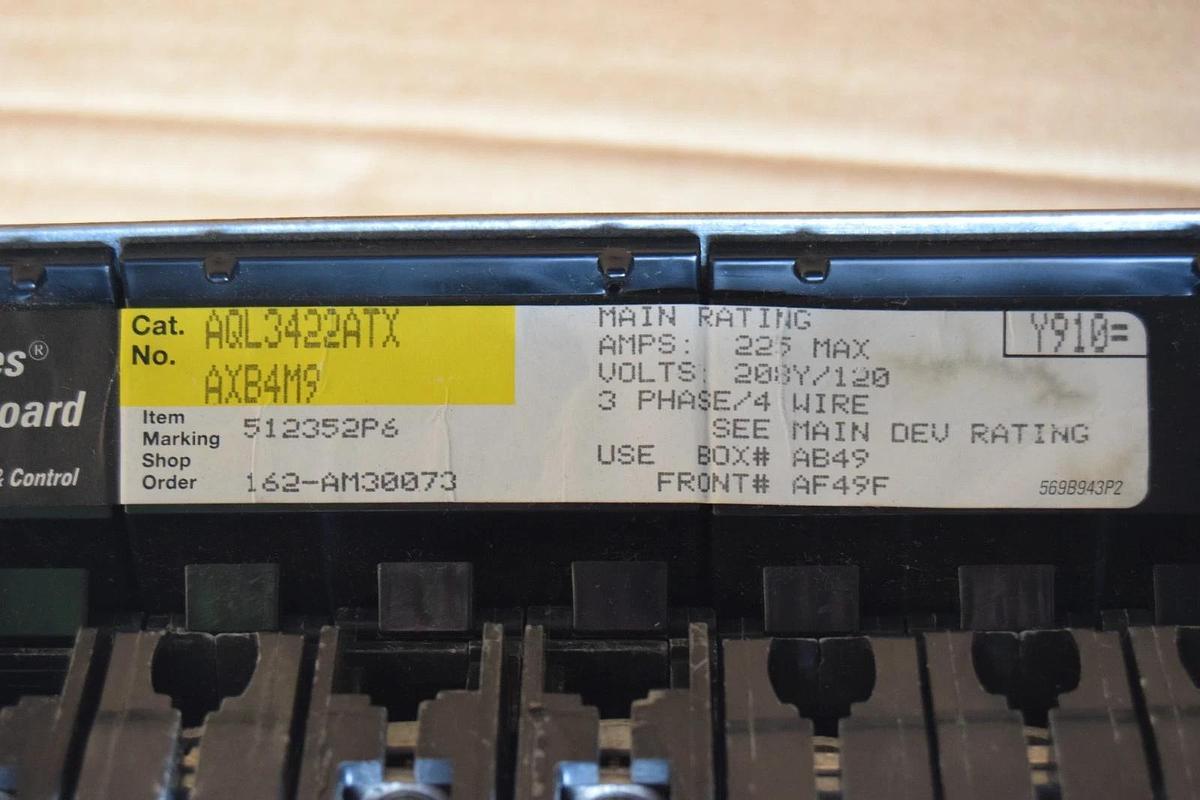 Used General Electric GE A Series 225A Panelboard Interior AQL3422ATX AXB4M9 3ph 4w