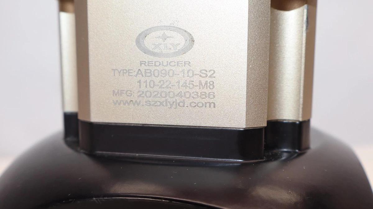 XLY AB090-10-S2 AB09010S2 110-2-145-M8 Gear Reducer (NEW - TAKEOUT, READ)