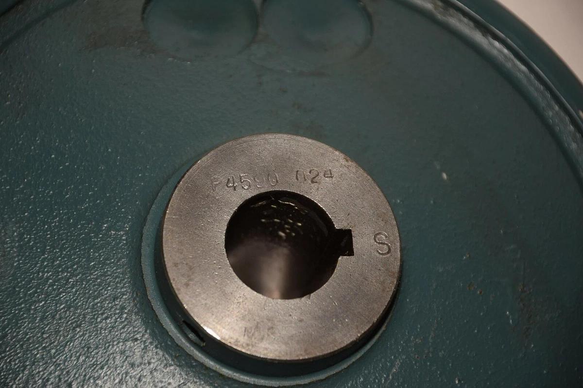 Reliance Reeves JR. Variable Speed Pulley 1" bore 875-C osd 7-5/8" (NEW)