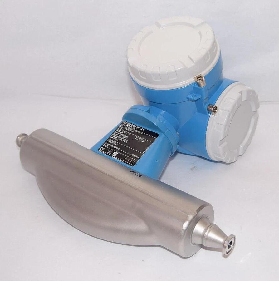 ENDRESS + HAUSER Promass 80F Mass Flowmeter 80F15 80F15-AFUDCARAB7AA 1/2"  NEW