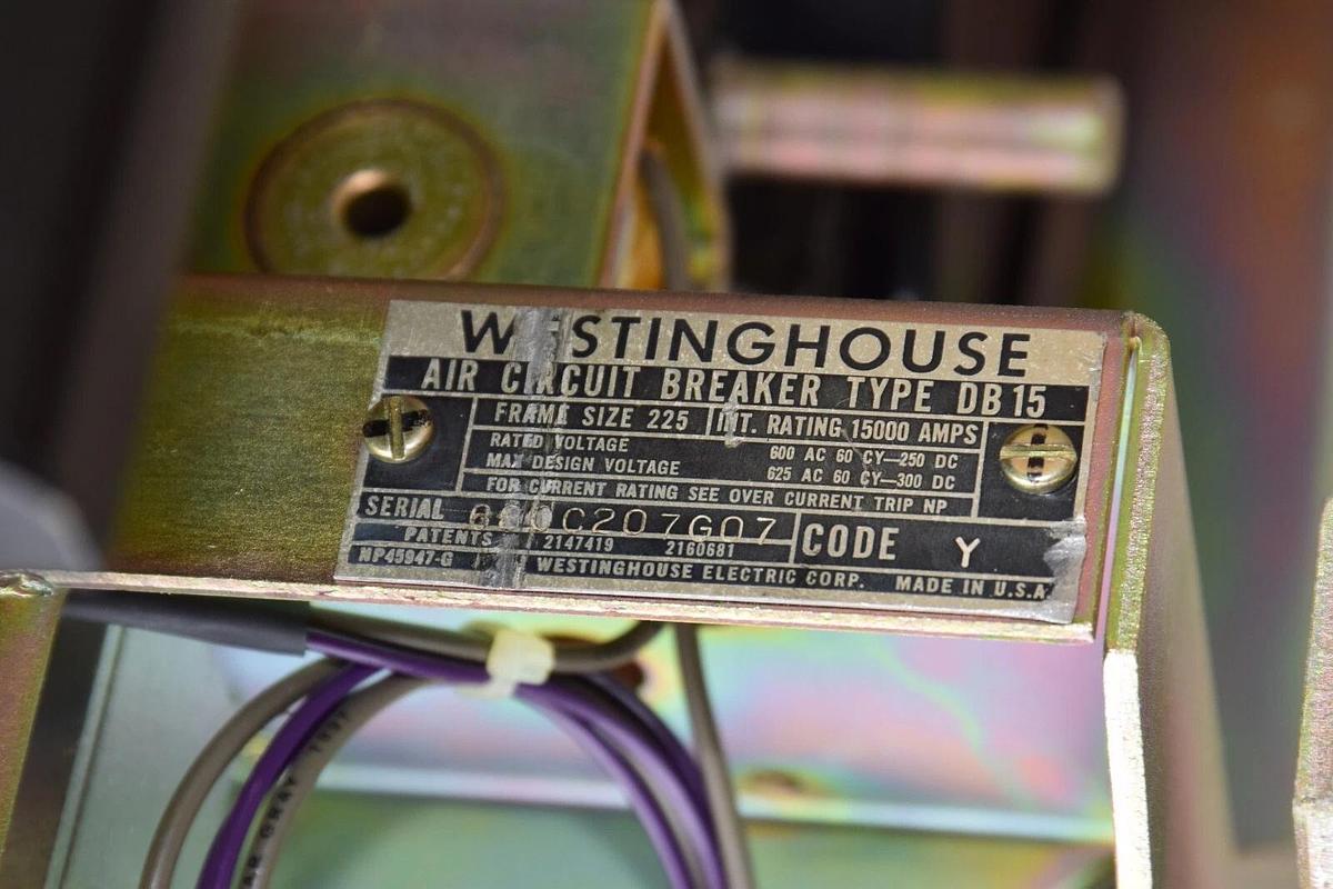 Used Westinghouse Air Circuit Breaker Type DB15 225 Frame Size 600VAC  (New)
