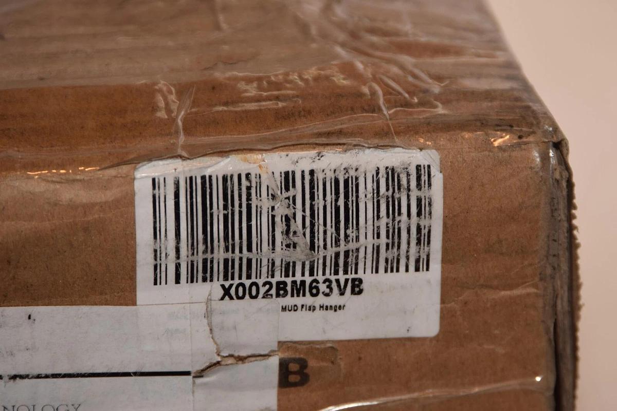 (NEW) BOZZ X002BM63VB Black 2 Bolt 30" Mudflap Hanger