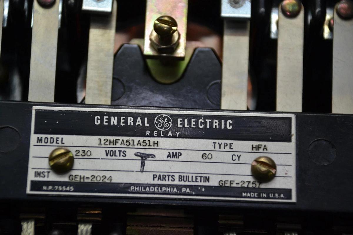 Used GENERAL ELECTRIC 12HFA51A51H TYPE HFA 230V 60A MULTICONTACT AUXILARY RELAY