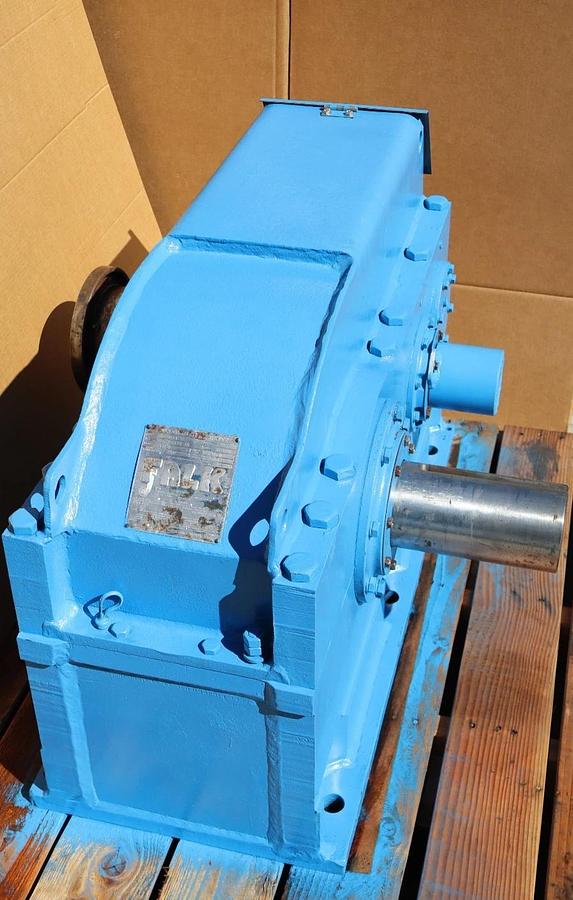 FALK 2090Y1-S Enclosed Gear Drive Speed Reducer Gearbox Ratio 3.65 SF 1.51