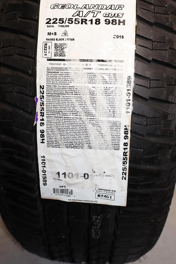 Used (NEW) YOKOHAMA GEOLANDAR A/T G015 225/55R18 98H Tire