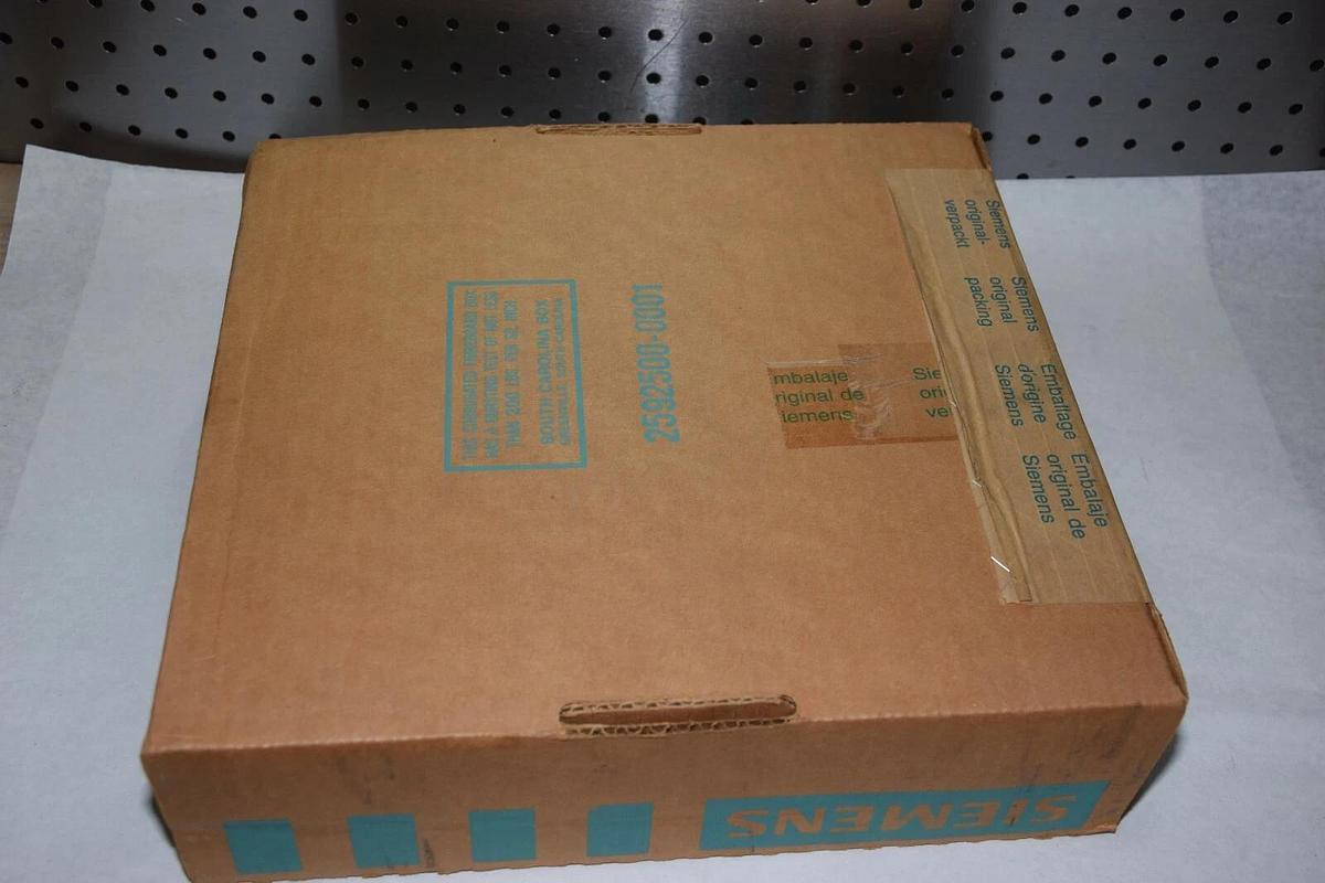 (New) Siemens 575-4532 DC Output 24v 32 Point TEXAS INSTRUMENTS PLC Card 5754532