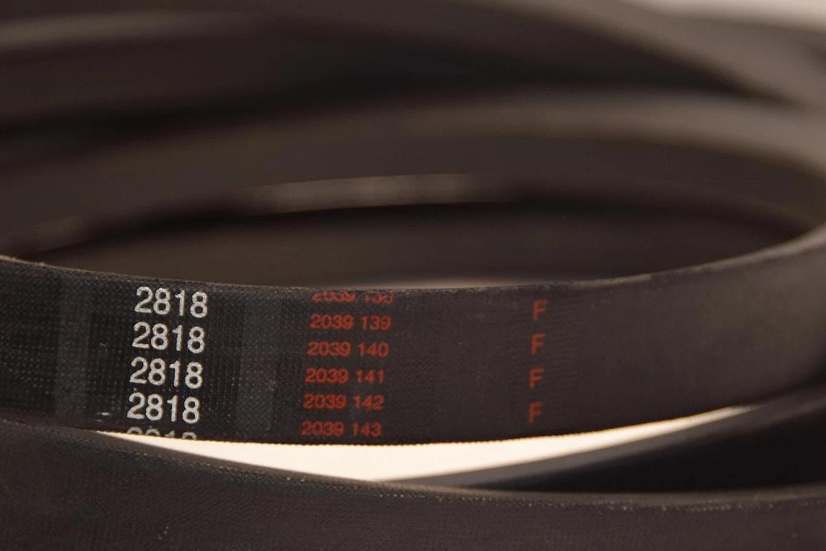 (NEW) D&D POWER DRIVE D-225 2818 Multiflex Replacement V-Belt - 1 Band