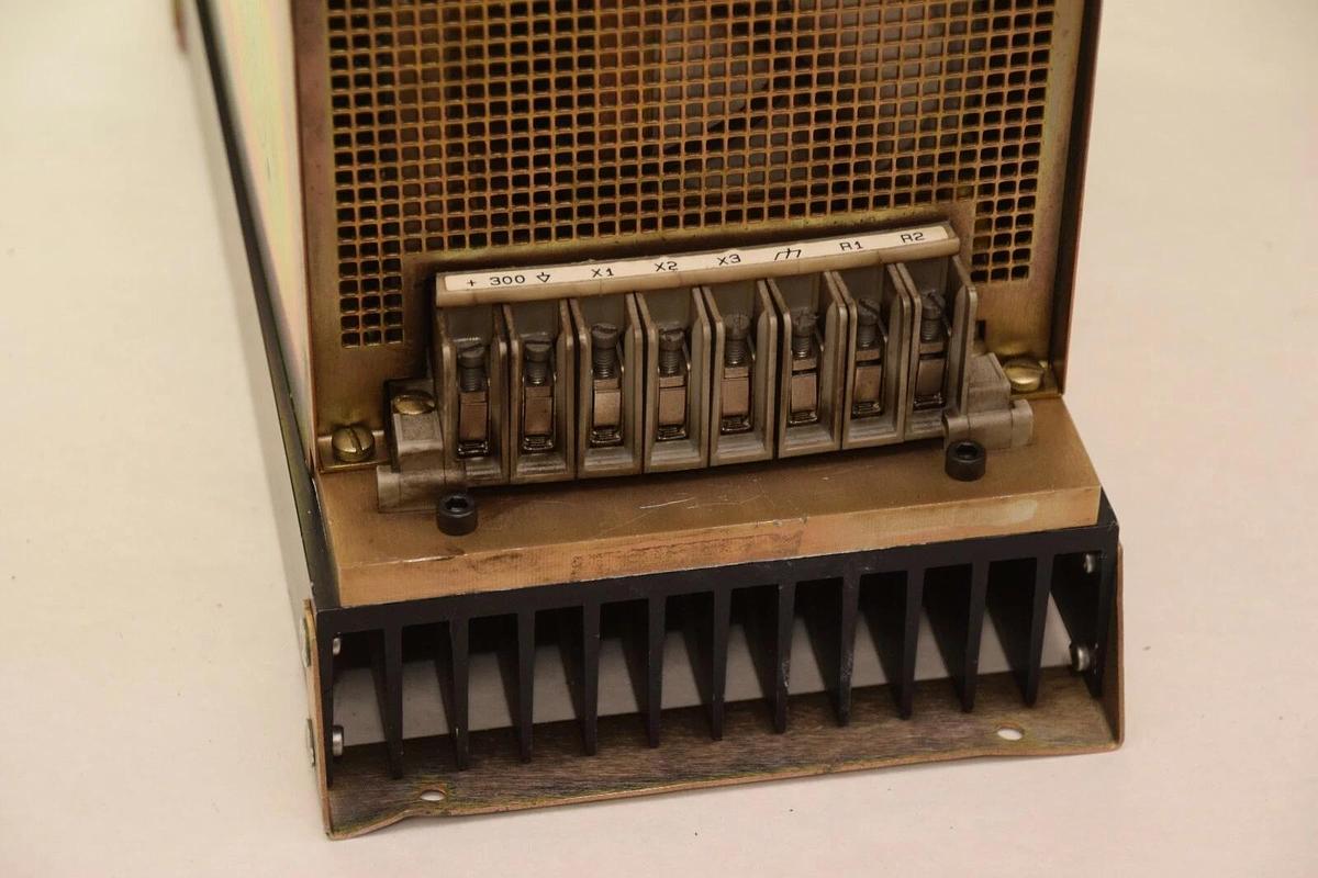 Used MOOG 150-104 Brushless servo motor control Power Supply 15KW 230V